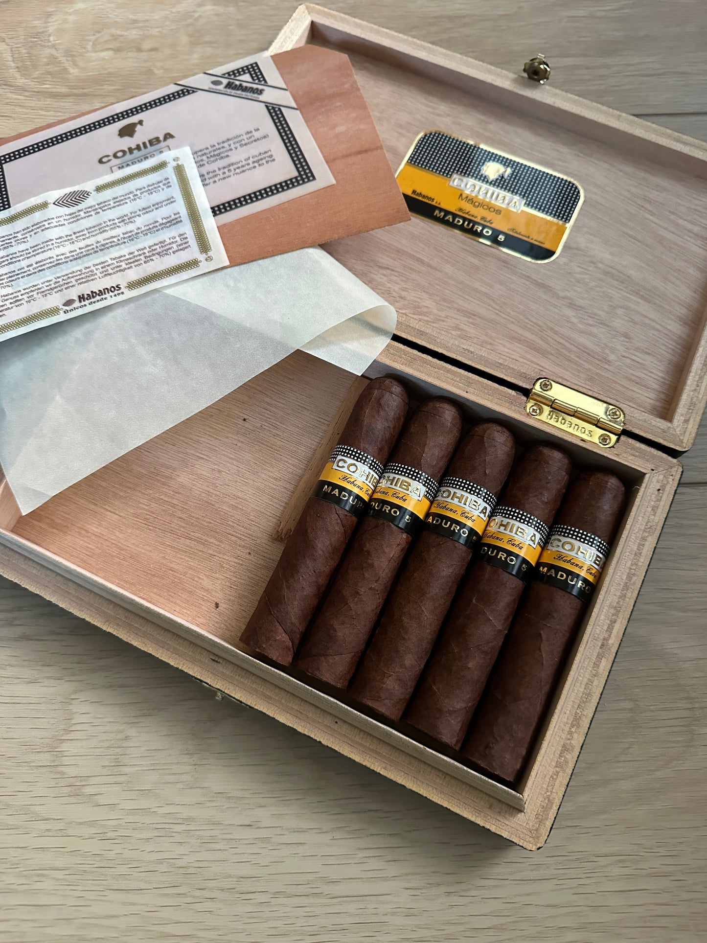 Tommy's Cigar Club