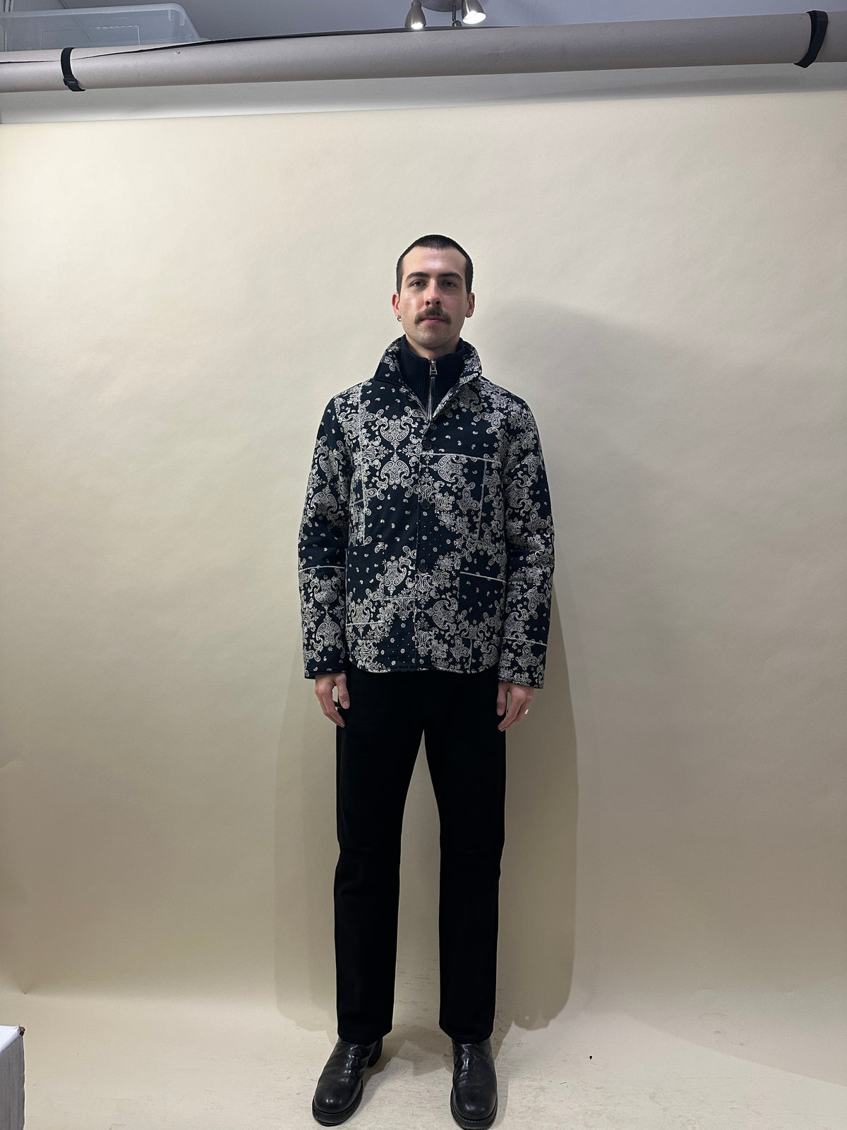 Officine Générale Navy & White Paisley Cotton Padded Jacket Medium - M