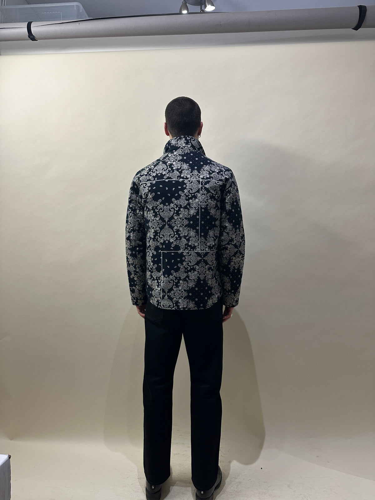 Officine Générale Navy & White Paisley Cotton Padded Jacket Medium - M