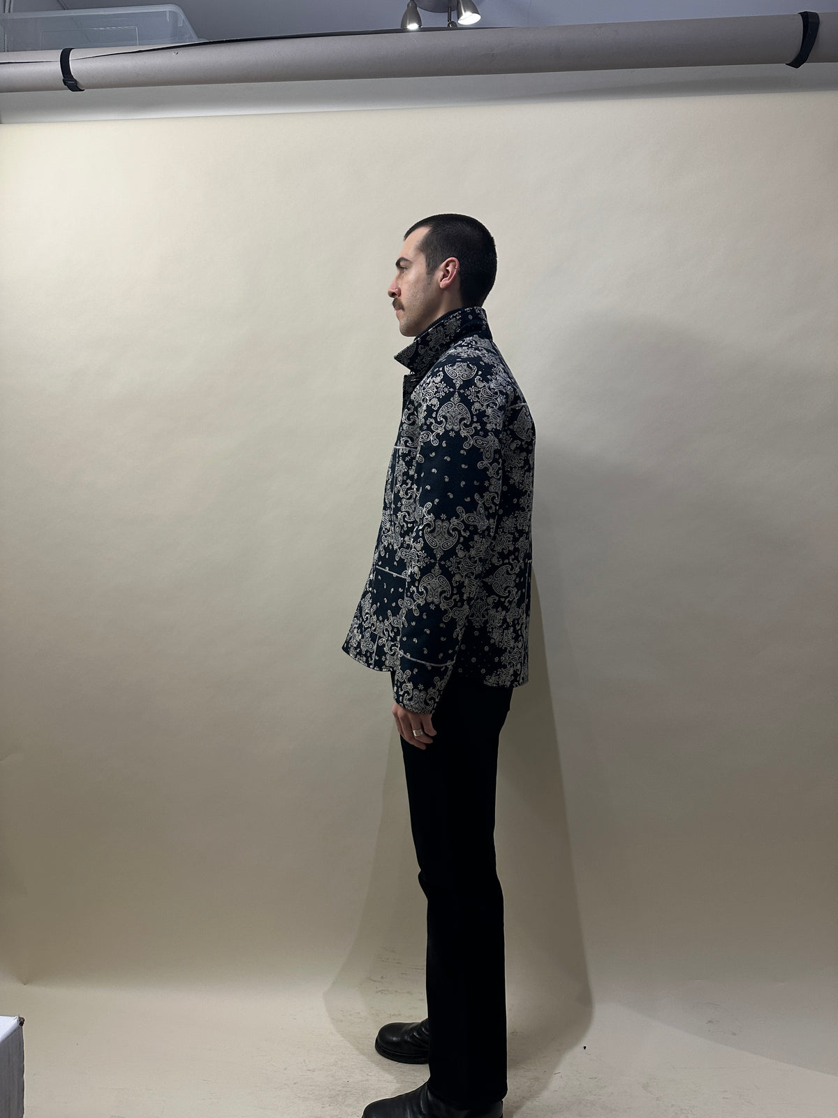 Officine Générale Navy & White Paisley Cotton Padded Jacket Medium - M