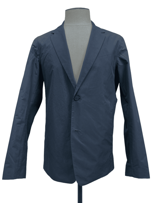 Arc'Teryx Navy Blazer - Genuine Design Luxury Consignment for Men. New & Pre-Owned Clothing, Shoes, & Accessories. Calgary, Canada