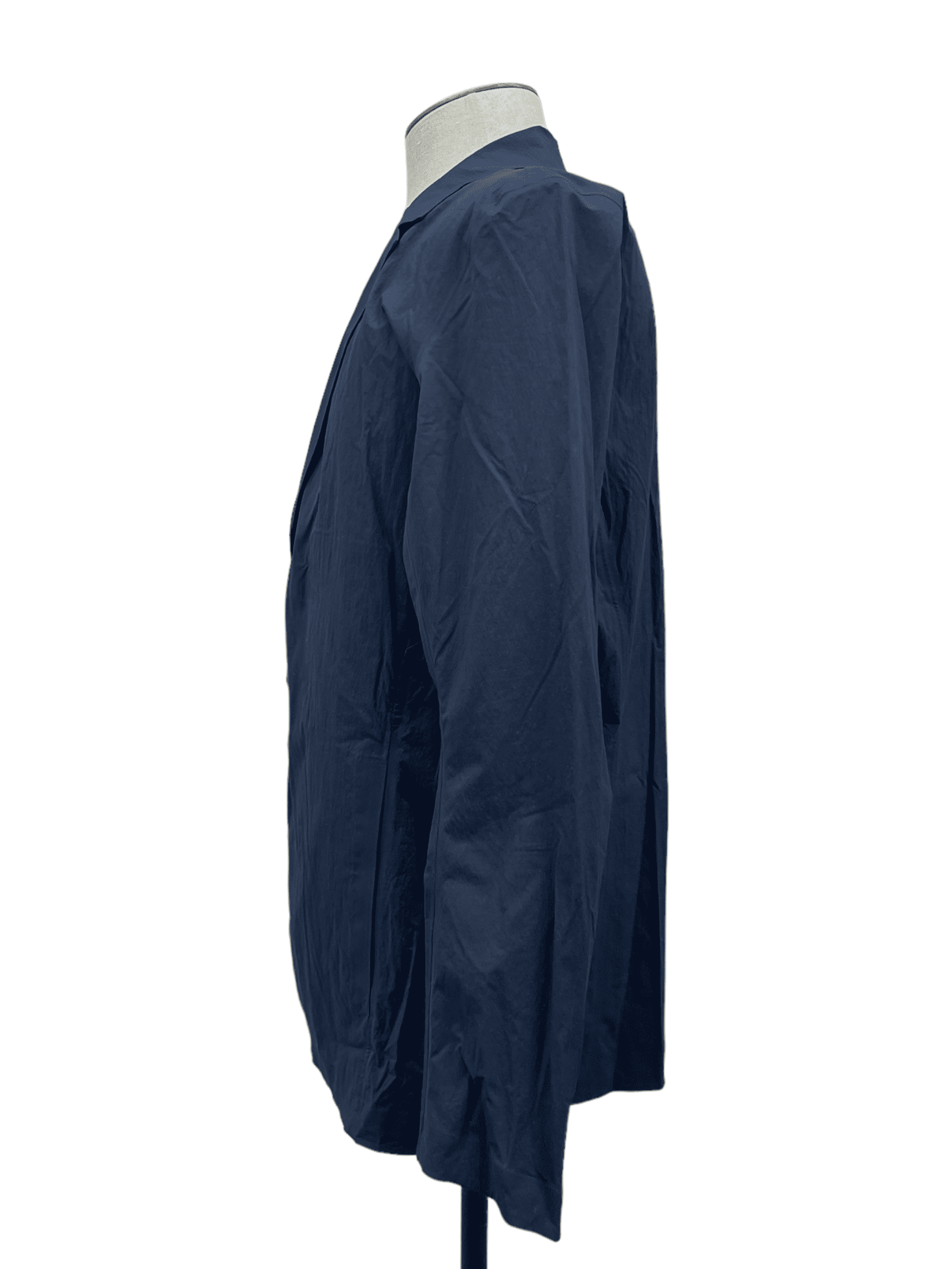 Arc'Teryx Dark Navy Indisce Blazer  - Genuine Design Luxury Consignment for Men. New & Pre-Owned Clothing, Shoes, & Accessories. Calgary, Canada