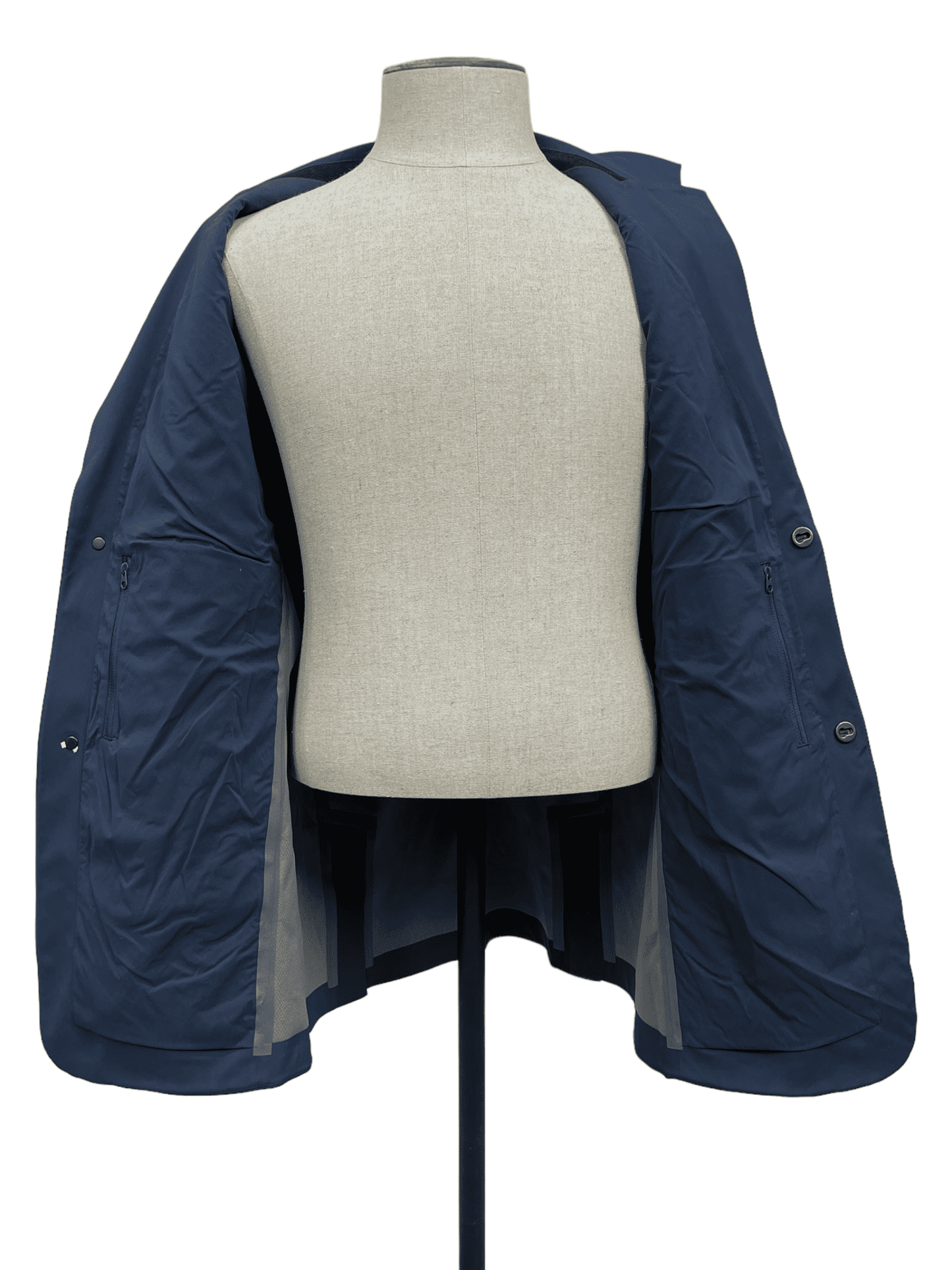 Arc'Teryx Navy Blazer - Genuine Design Luxury Consignment for Men. New & Pre-Owned Clothing, Shoes, & Accessories. Calgary, Canada